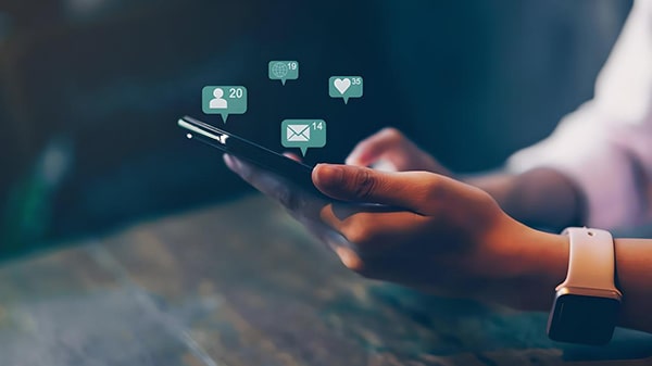 soul能通过通讯录找人吗？